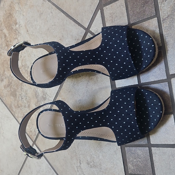 Sandals - Picture 1 of 5